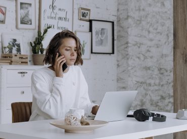 chica-asesoria-consulta